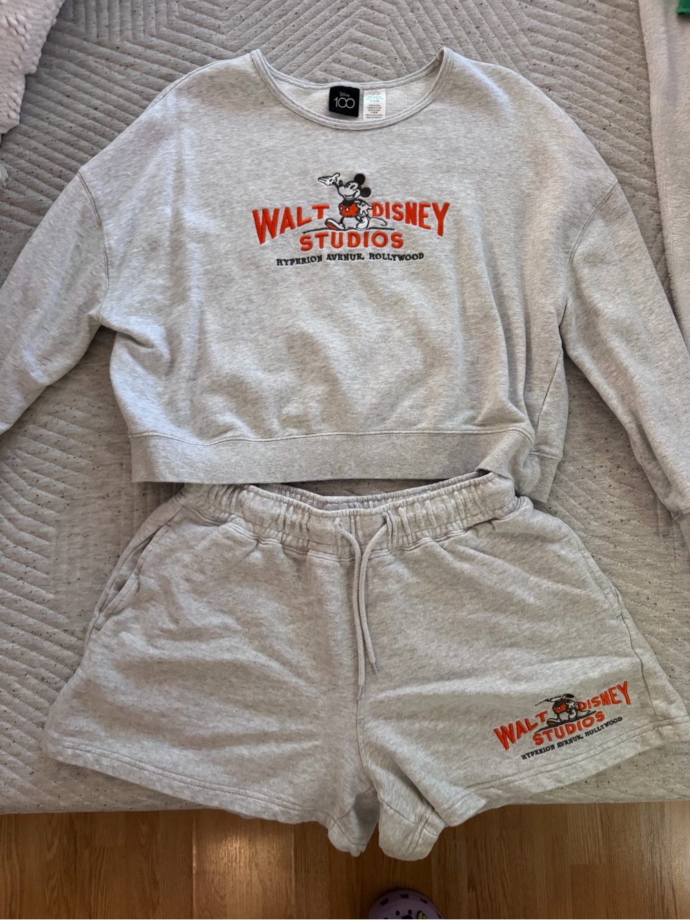 Walt Disney Studios Gray Cropped Sweatshirt & Shorts Set